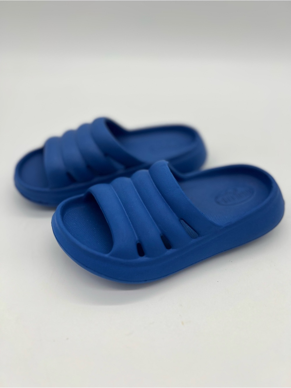 Boys Light Blue Sandals Flip Flops Sz 11